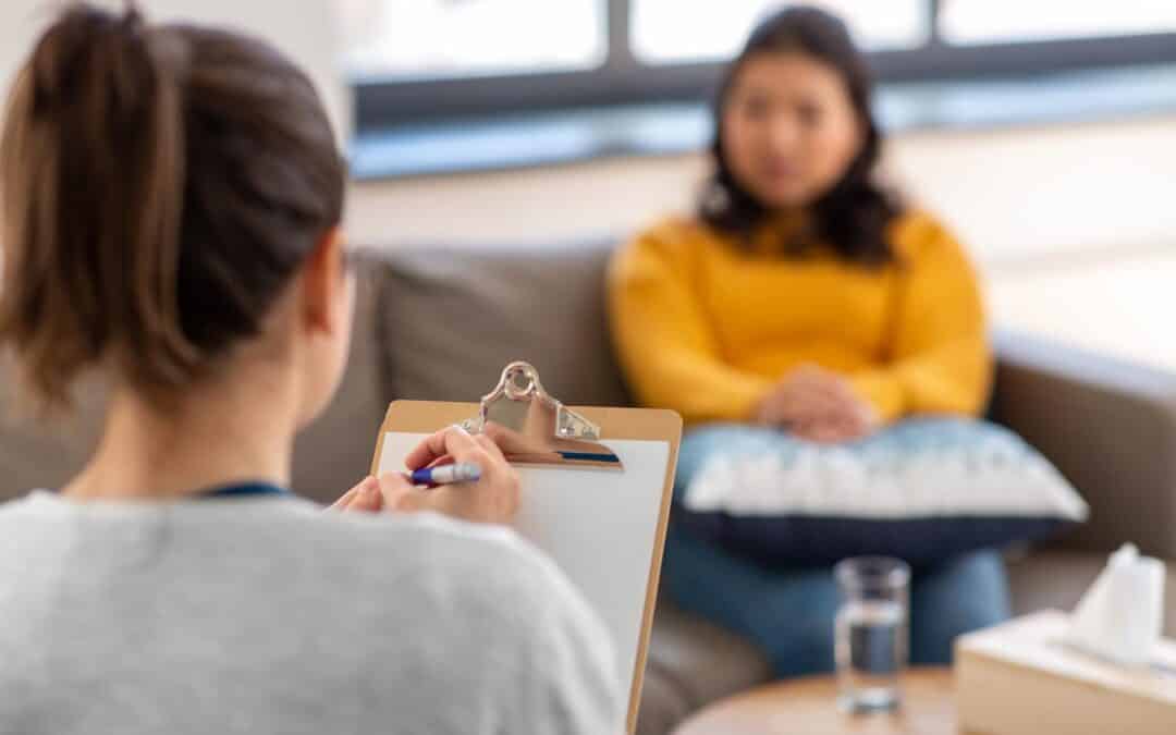 How Does Outpatient Dual Diagnosis Treatment Address Co-Occurring Anxiety and Alcoholism?